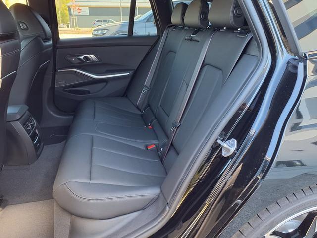 BMW 3er Touring M Sportpaket Pro M340d Steptronic xDrive 