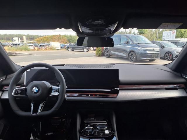 BMW 5er Touring M Sportpaket Pro 540d Steptronic xDrive 