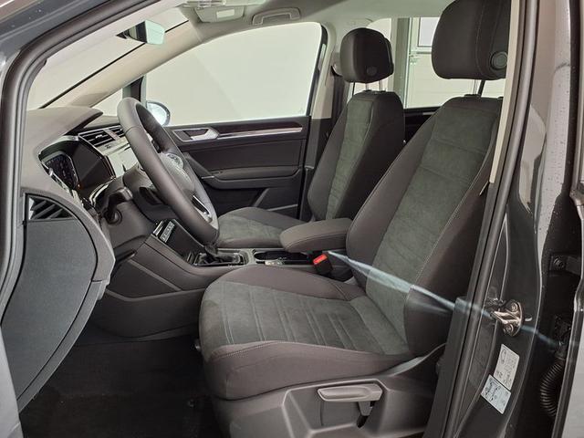 Volkswagen Touran Highline R-Line 2.0 TDI 7-Gang-DSG 