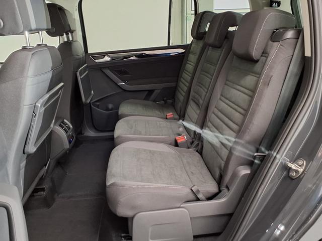 Volkswagen Touran Highline R-Line 2.0 TDI 7-Gang-DSG 