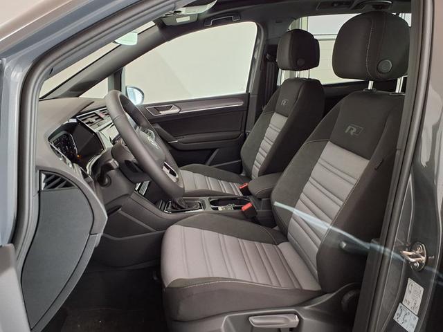 Volkswagen Touran Highline R-Line 1.5 TSI 7-Gang-DSG 