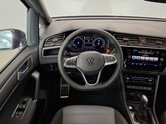 Volkswagen Touran Highline R-Line 1.5 TSI 7-Gang-DSG 