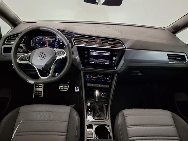 Volkswagen Touran Highline R-Line 1.5 TSI 7-Gang-DSG 