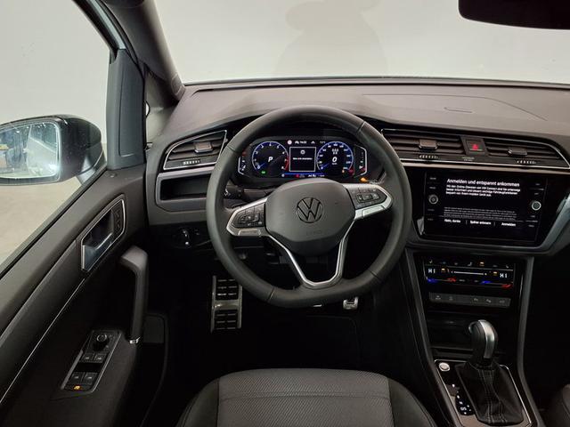 Volkswagen Touran Highline R-Line 1.5 TSI 7-Gang-DSG 
