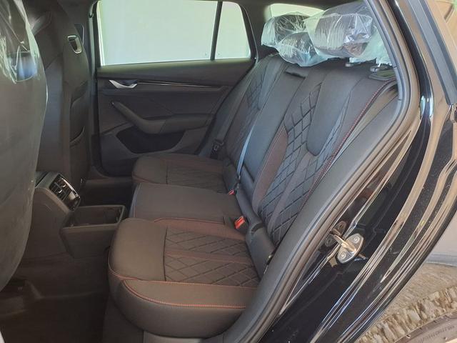 Skoda Octavia Combi RS 2.0 TSI 7-Gang-DSG 