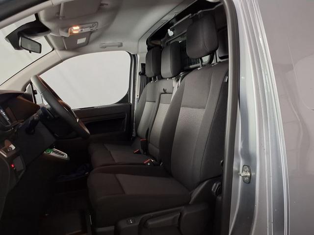 Opel Vivaro Basismodell 2.0 Diesel 8-Gang-Automatik 