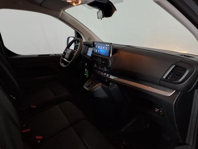 Opel Vivaro Basismodell 2.0 Diesel 8-Gang-Automatik 
