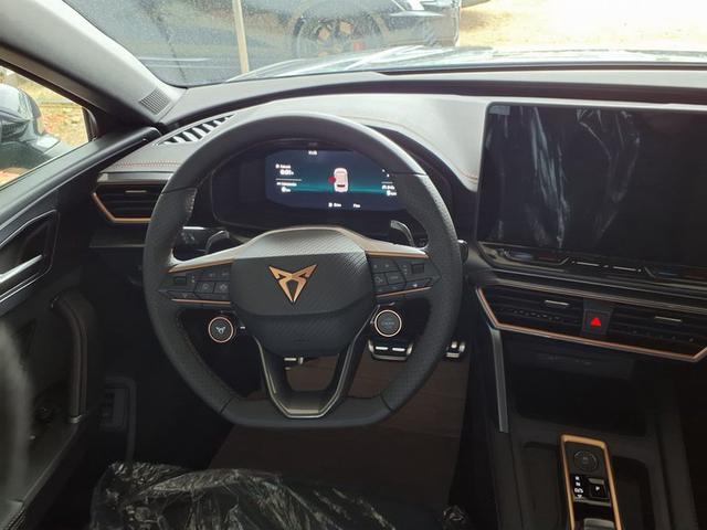 Cupra Leon Sportstourer 2.0 TSI 7-Gang-DSG 4Drive 