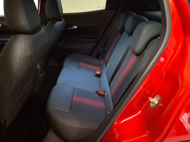 Alfa Romeo Junior Ibrida 1.2 VGT 48V-Hybrid 107 kW Speciale 