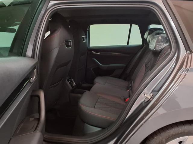 Skoda Octavia Combi RS 2.0 TSI 7-Gang-DSG 