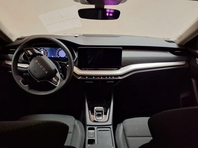 Skoda Octavia Combi Selection 1.5 eTSI 7-Gang-DSG 