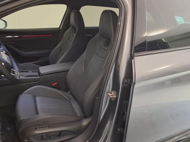 Skoda Superb Combi Sportline 2.0 TDI 7-Gang-DSG 4x4 