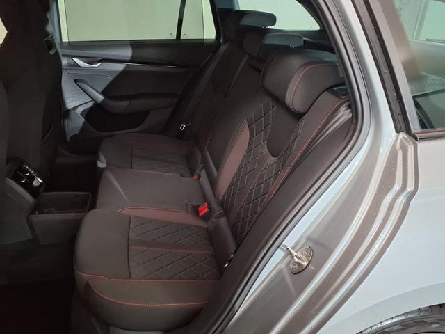 Skoda Octavia Combi RS 2.0 TSI 7-Gang-DSG 