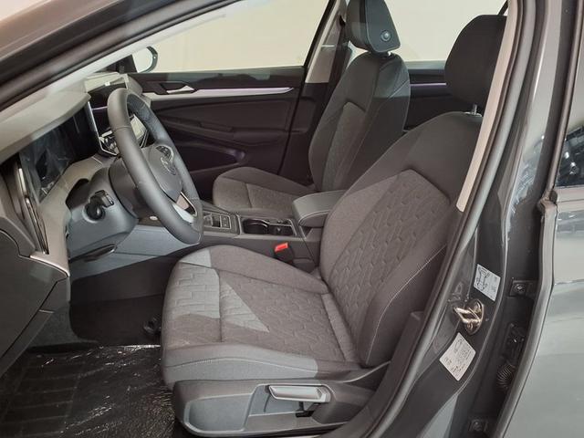 Volkswagen Golf Life Plus 1.5 TSI 6-Gang 