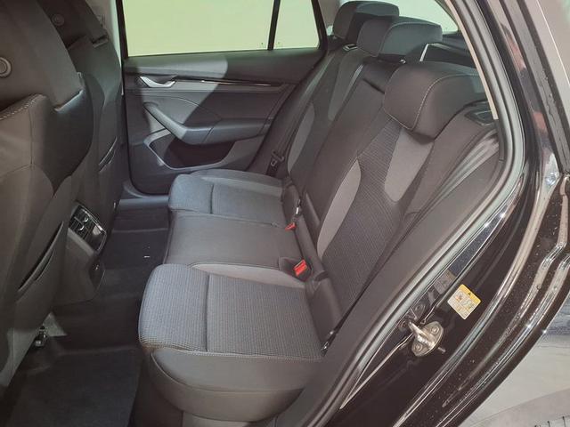 Skoda Octavia Combi Selection 2.0 TDI 7-Gang-DSG 