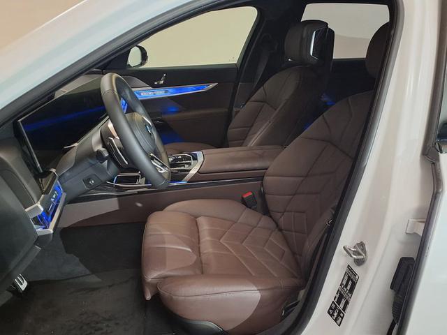 BMW 7er 740d xDrive M Sport Steptronic 740 