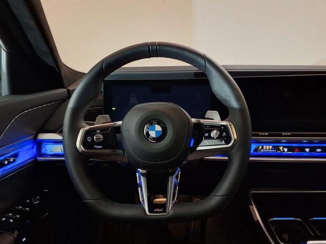 BMW 7er 740d xDrive M Sport Steptronic 740 