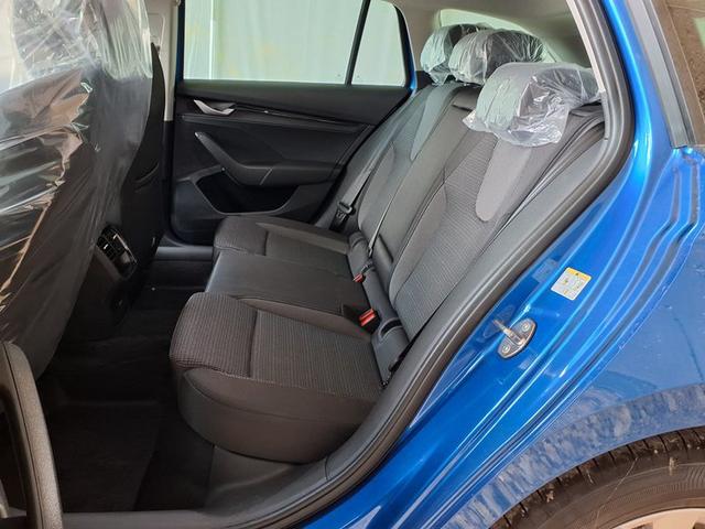 Skoda Octavia Combi Selection 1.5 eTSI 7-Gang-DSG 