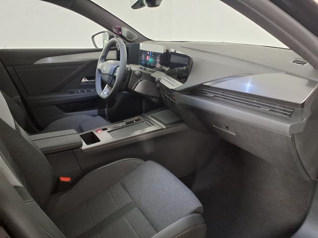 Opel Astra Sports Tourer GS Plug-in-Hybrid 7-Gang-Doppelkupplungsgetriebe (eDCT) 