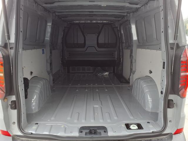Volkswagen T7 Transporter LR 2.0 TDI 8-Gang-Automatik 