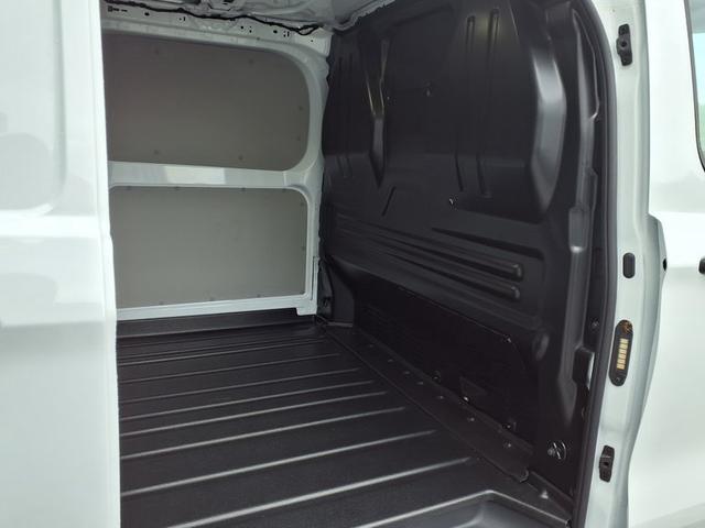 Ford Transit Custom Van Trend 280 SWB 2.0 TDCI 6-Gang 