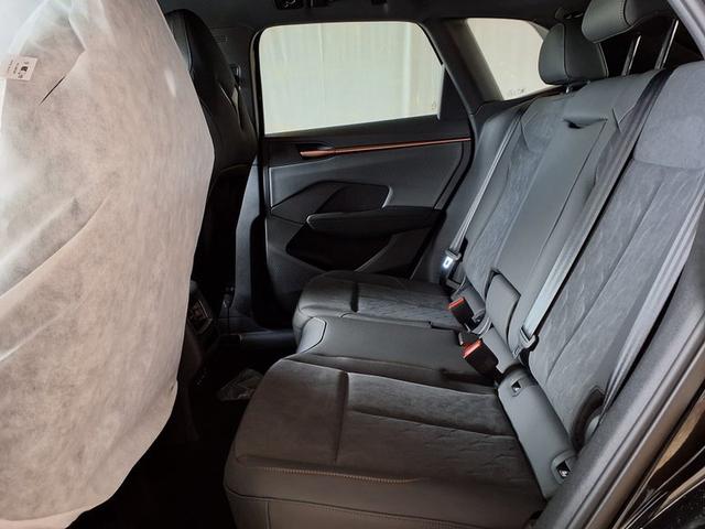 Cupra Terramar Standard 1.5 eTSI 7-Gang-DSG 