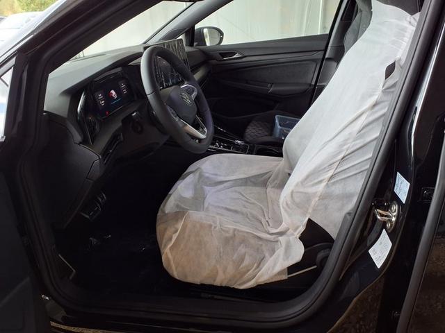 Volkswagen Golf R-Line 1.5 eTSI 7-Gang-DSG 