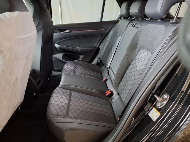 Volkswagen Golf R-Line 1.5 eTSI 7-Gang-DSG 