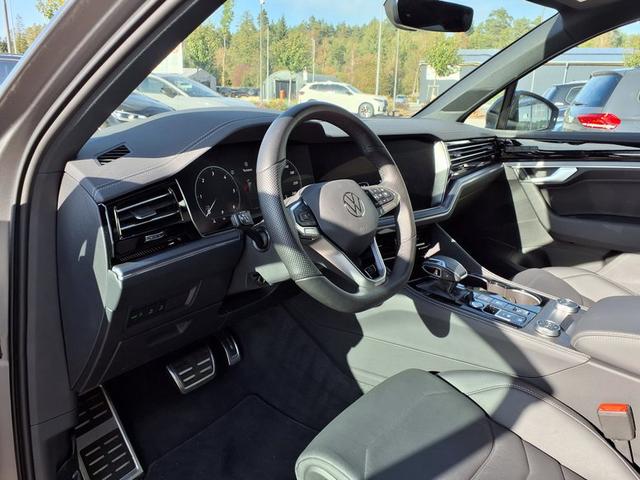 Volkswagen Touareg R-Line 3.0 TDI 8-Gang-Automatik 4MOTION 