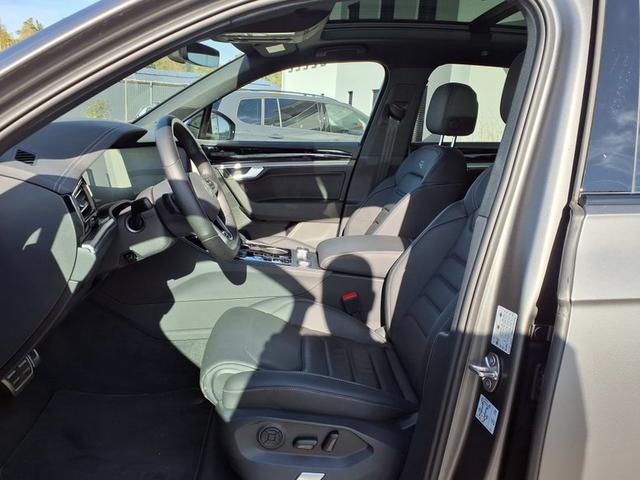 Volkswagen Touareg R-Line 3.0 TDI 8-Gang-Automatik 4MOTION 