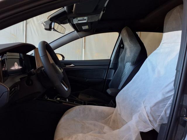 Volkswagen Golf R-Line 1.5 eTSI 7-Gang-DSG 