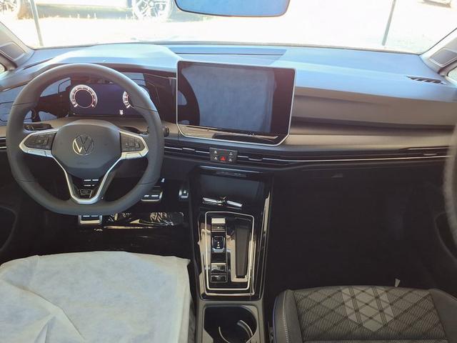 Volkswagen Golf R-Line 1.5 eTSI 7-Gang-DSG 