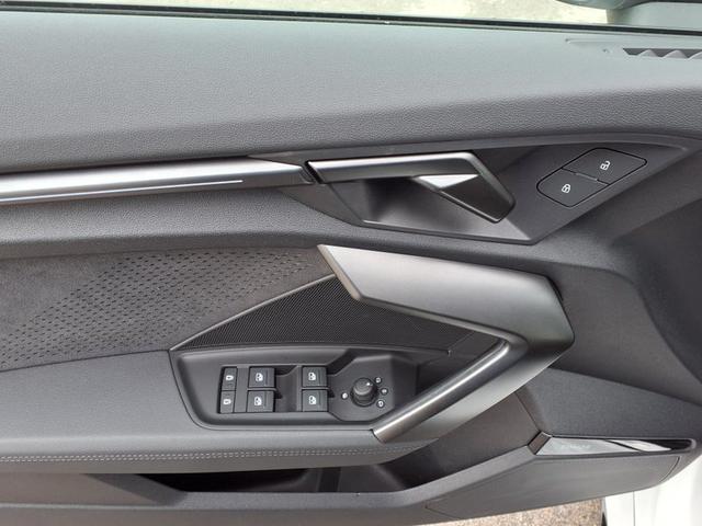 Audi RS3 Sportback 2.5 TFSI 7-Gang S tronic quattro 
