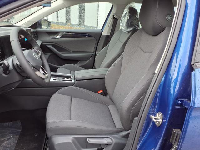 Volkswagen Passat Variant City 1.5 eTSI 150PS 7-Gang-DSG 