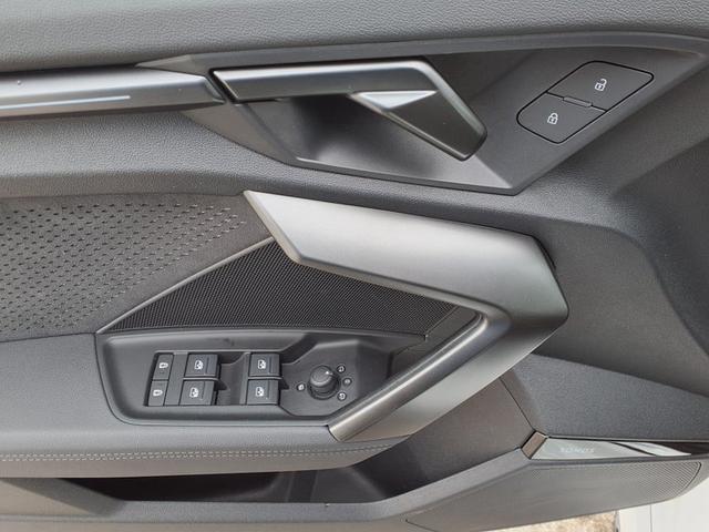 Audi RS3 Sportback 2.5 TFSI 7-Gang S tronic quattro 