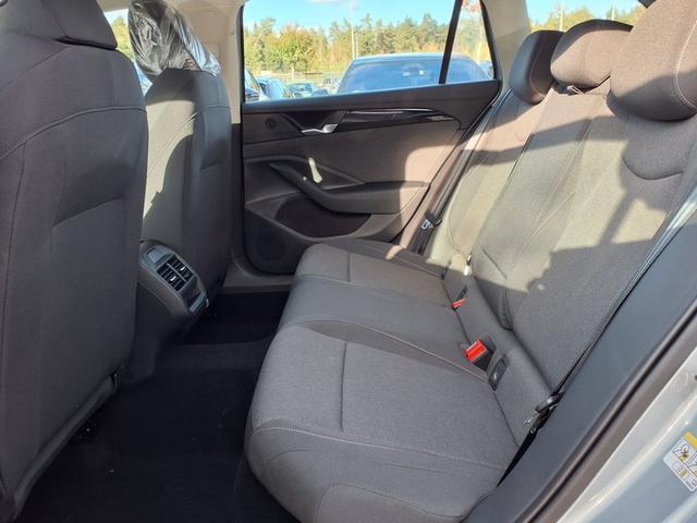 Volkswagen Passat Variant City 1.5 eTSI 150PS 7-Gang-DSG 
