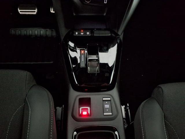 Opel Corsa GS Hybrid Elektrisches 6-Gang-Doppelkupplungsgetriebe (eDCT) 