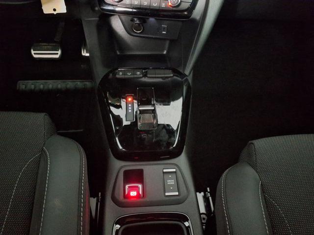 Opel Corsa GS Hybrid Elektrisches 6-Gang-Doppelkupplungsgetriebe (eDCT) 