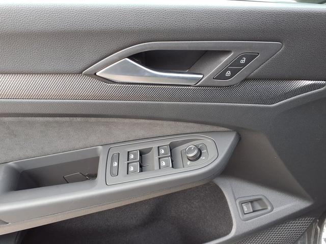 Volkswagen Golf Variant R-Line 1.5 eTSI 7-Gang-DSG 
