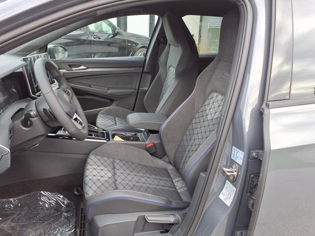 Volkswagen Golf Variant R-Line 1.5 eTSI 7-Gang-DSG 