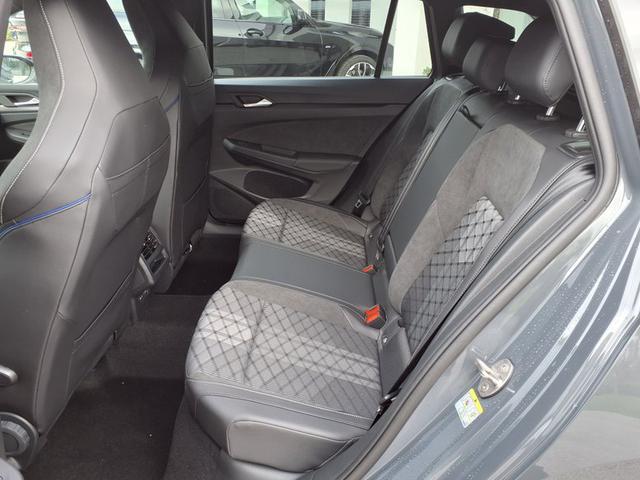Volkswagen Golf Variant R-Line 1.5 eTSI 7-Gang-DSG 