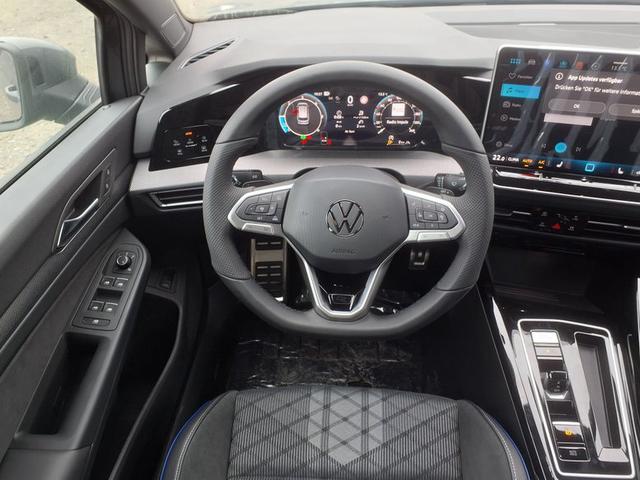 Volkswagen Golf Variant R-Line 2.0 TDI 7-Gang-DSG 