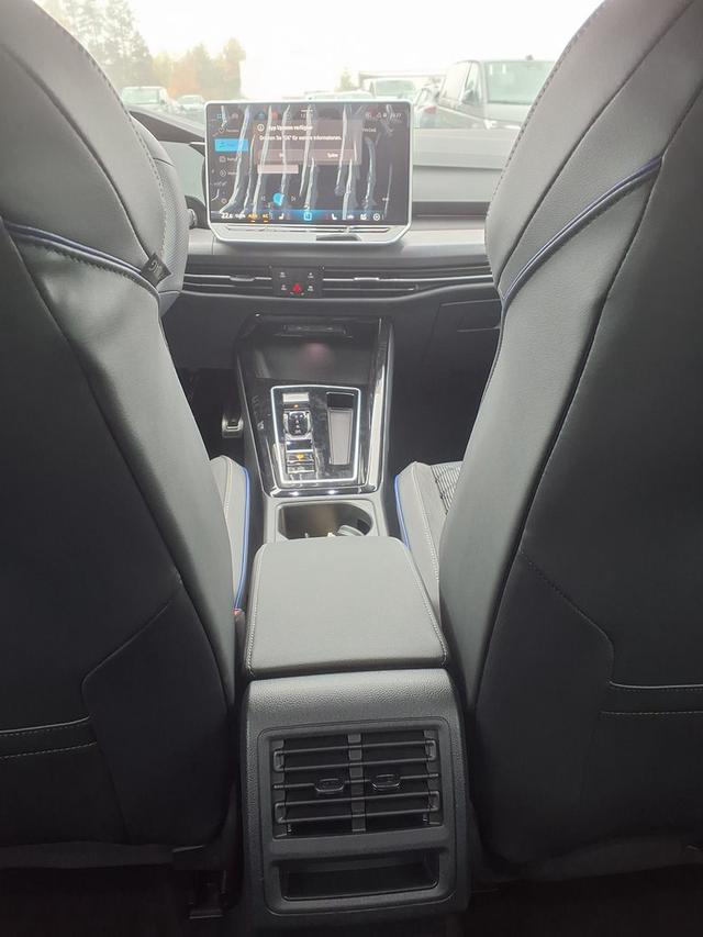 Volkswagen Golf Variant R-Line 2.0 TDI 7-Gang-DSG 