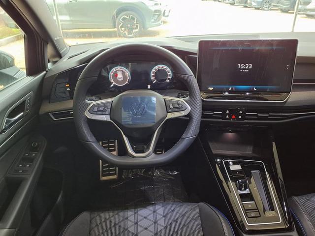 Volkswagen Golf Variant R-Line 1.5 eTSI 7-Gang-DSG 