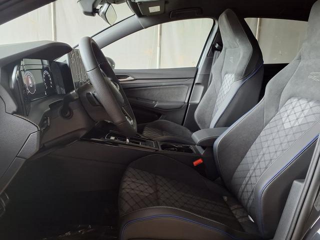 Volkswagen Golf R-Line 2.0 TDI 7-Gang-DSG 