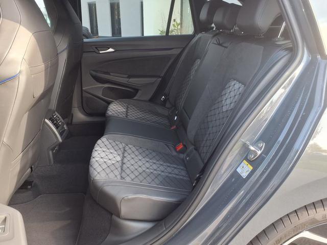 Volkswagen Golf Variant R Line 1.5 eTSI OPF 7-Gang DSG 