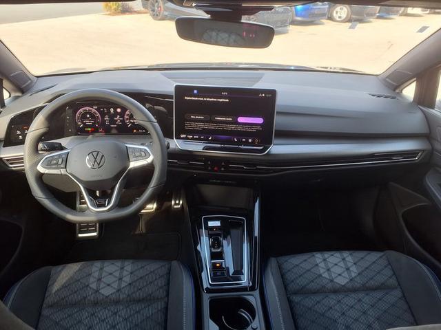 Volkswagen Golf Variant R Line 1.5 eTSI OPF 7-Gang DSG 