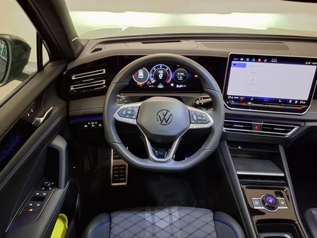 Volkswagen Tiguan R-Line 2.0 TDI 7-Gang-DSG 4MOTION 
