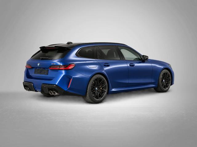 BMW M5 M 4.4 V8 Plug in Hybrid 8-Gang Steptronic 