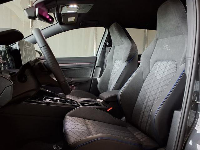Volkswagen Golf Variant R Line 2.0 TDI 7-Gang DSG 